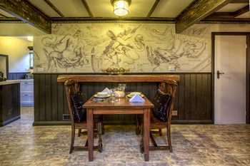 Aquila Nova Retreat - Lightning Ridge Tourism 32