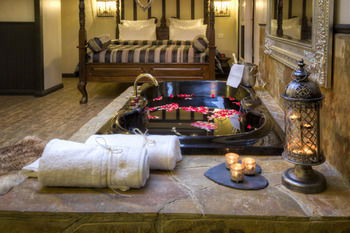 Aquila Nova Retreat - Lightning Ridge Tourism 34