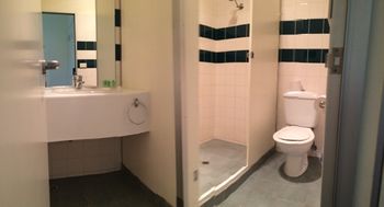 22 Travellers Accommodation - Hostel - Lightning Ridge Tourism 9