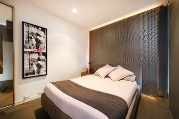 Melbourne Funky 1 Bed Modern Apartment 6 Madk - Lightning Ridge Tourism 1