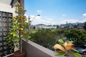 Melbourne Funky 1 Bed Modern Apartment 6 Madk - Lightning Ridge Tourism 2