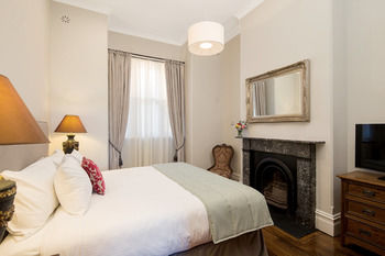 The Residences Centennial Park - Lightning Ridge Tourism 12