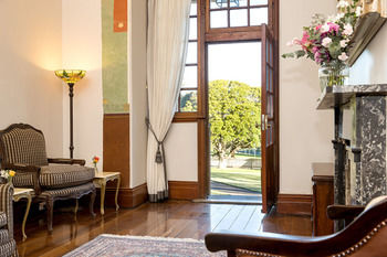 The Residences Centennial Park - Lightning Ridge Tourism 25