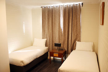 Coogee Prime Lodge - Lightning Ridge Tourism 5