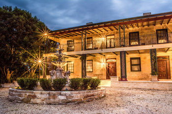 Segenhoe Inn Historic Bed & Breakfast - Lightning Ridge Tourism 4