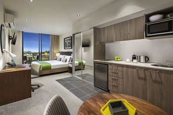 Quest Macquarie Park - Lightning Ridge Tourism 0