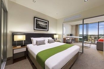 Quest Macquarie Park - Lightning Ridge Tourism 1