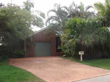 Palms Coolum Beach - Lightning Ridge Tourism 14