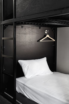 The Pod Sydney - Lightning Ridge Tourism 7