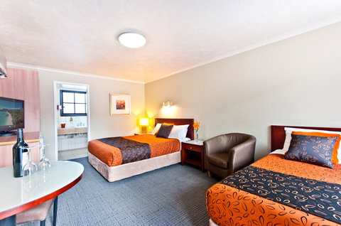 BEST WESTERN Tudor Motor Inn - Lightning Ridge Tourism 14