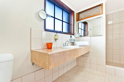 BEST WESTERN Tudor Motor Inn - Lightning Ridge Tourism 12