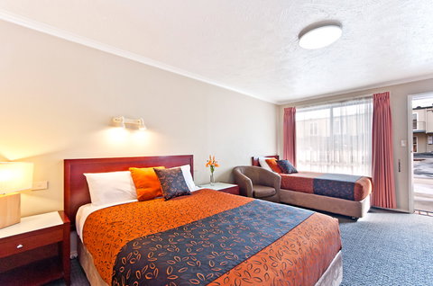 BEST WESTERN Tudor Motor Inn - Lightning Ridge Tourism 16