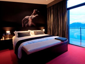 Orchid Valley ACT Lightning Ridge Tourism