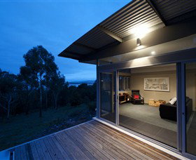Ridgeline Pottery (Accommodation) - Lightning Ridge Tourism 1