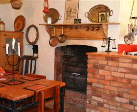 Amelia Cottage - Lightning Ridge Tourism 2