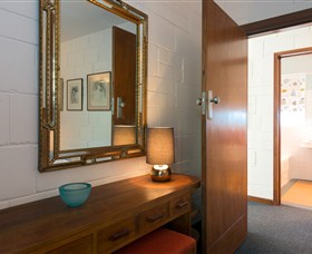 Mellowtrees Accommodation - Lightning Ridge Tourism 1
