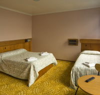 Somerset Hotel - Lightning Ridge Tourism