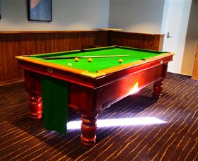 Campbell Town Hotel - Lightning Ridge Tourism 1