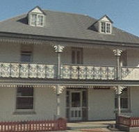 Gray's Hotel - Lightning Ridge Tourism