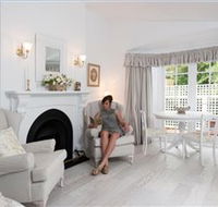 White Dove Cottage Bed and Breakfast - Lightning Ridge Tourism