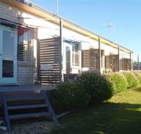 Scamander On The Beach - Lightning Ridge Tourism