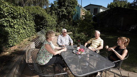 Forlonge Bed & Breakfast - Lightning Ridge Tourism 7