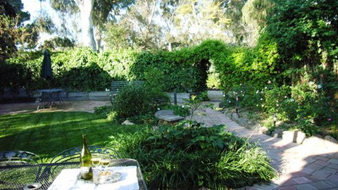 Forlonge Bed & Breakfast - Lightning Ridge Tourism 8
