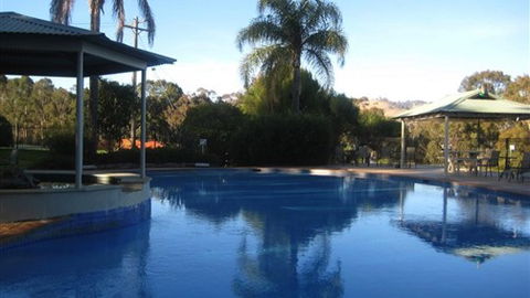 Ibis Styles Albury Lake Hume Resort - Lightning Ridge Tourism 1