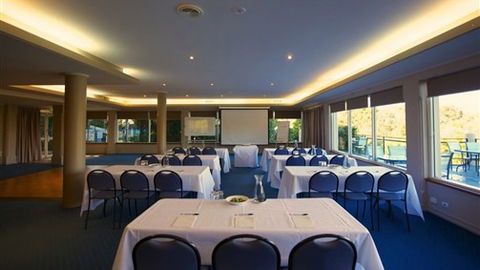 Ibis Styles Albury Lake Hume Resort - Lightning Ridge Tourism 5