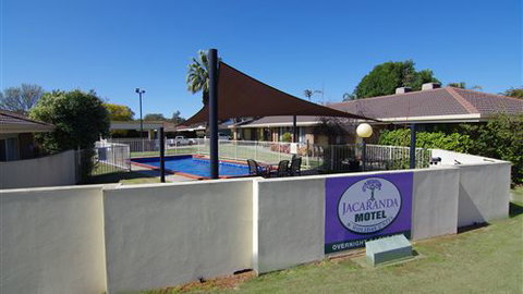 Jacaranda Motel & Holiday Units - Lightning Ridge Tourism 2