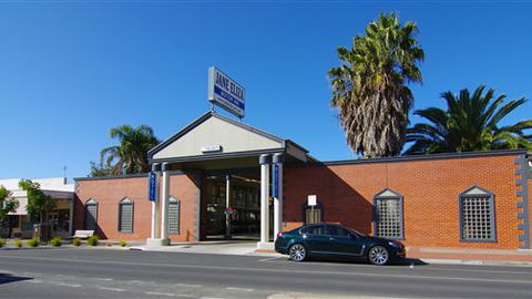 Jane Eliza Motor Inn - Lightning Ridge Tourism 2