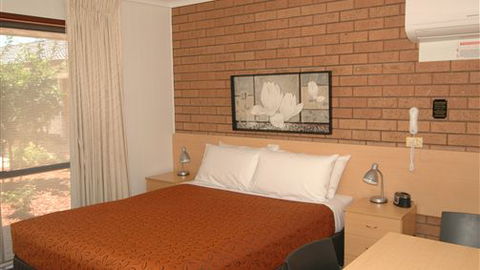 Motel Woongarra - Lightning Ridge Tourism 3