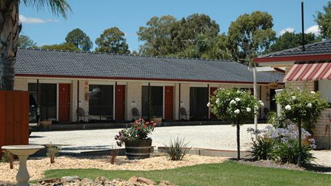 Motel Woongarra - Lightning Ridge Tourism 2