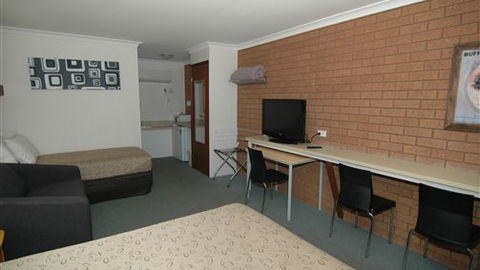 Motel Woongarra - Lightning Ridge Tourism 8