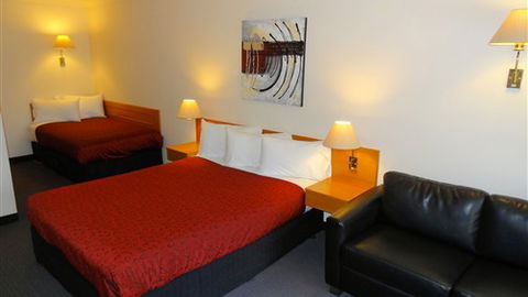 Hermitage Motor Inn - Lightning Ridge Tourism 6