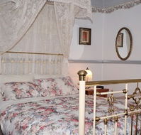 Cuddledoon Cottages BB - Lightning Ridge Tourism