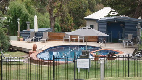 Aireys Inlet Getaway Resort - Lightning Ridge Tourism 2
