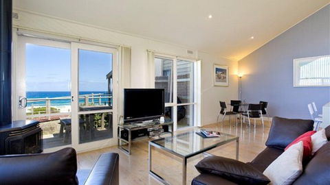 A Great Ocean Road Resort Whitecrest - Lightning Ridge Tourism 3