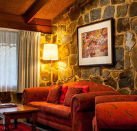 Bright Mystic Valley Holiday Units - Lightning Ridge Tourism