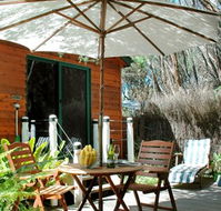 Hidden Treasure at Pirates Bay - Lightning Ridge Tourism