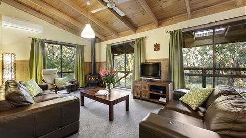 Countrywide Cottages - Lightning Ridge Tourism 1