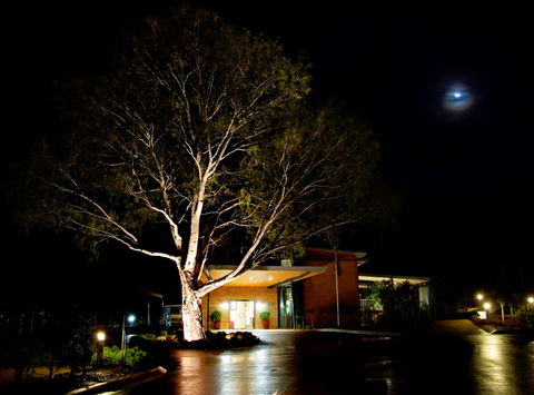 Balgownie Estate - Lightning Ridge Tourism 5