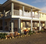 A Fare With Nature  Prom Road Farm - Lightning Ridge Tourism