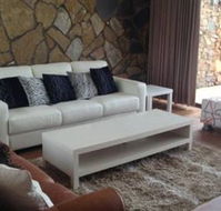 Jacks Villa - Lightning Ridge Tourism