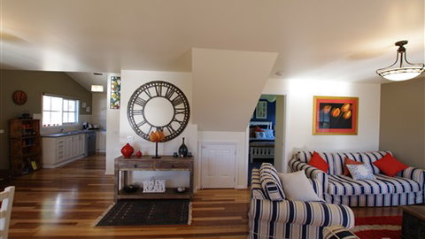 BlueMill Bright - Lightning Ridge Tourism 3