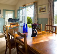 Hilltop Cottage - Daylesford - Lightning Ridge Tourism