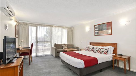 Knox International Hotel And Apartments - Lightning Ridge Tourism 0
