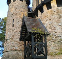 The Castle Keep BB at Thorngrove - Lightning Ridge Tourism
