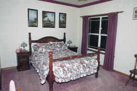 Villa Grenache Bed & Breakfast - Lightning Ridge Tourism 1