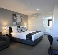 Aastro Dish Motor Inn - Lightning Ridge Tourism
